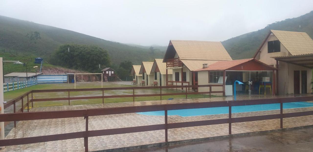 Pousada Recanto Feliz Carvalhos Mg Kültér fotó